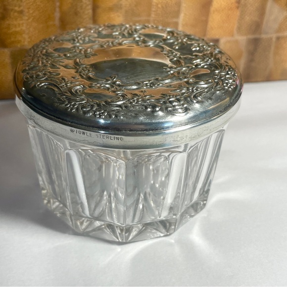 Vintage Towle Sterling Silver Glass Trinket Powder Vanity Jar Mirror Inside Lid - Picture 13 of 16